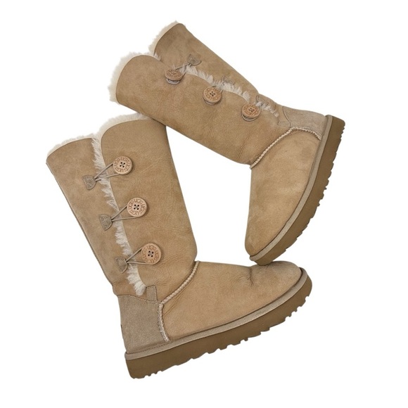 UGG Bailey Button Triplet ll Tan Winter Boots with Sheepskin Lining size 10 - Picture 15 of 15